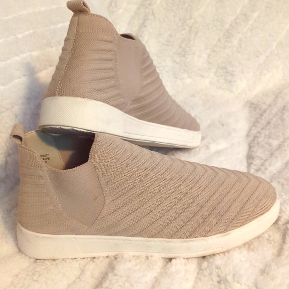 🆕 Sonoma Slip-on Armadillo Slip-on Shoes / Taupe / 8.5